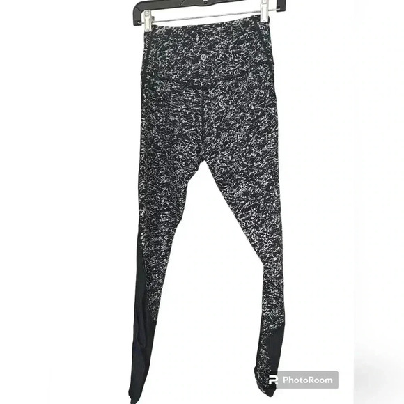 Lululemon Deep Breath TightIced Wave White Black - Picture 4 of 6